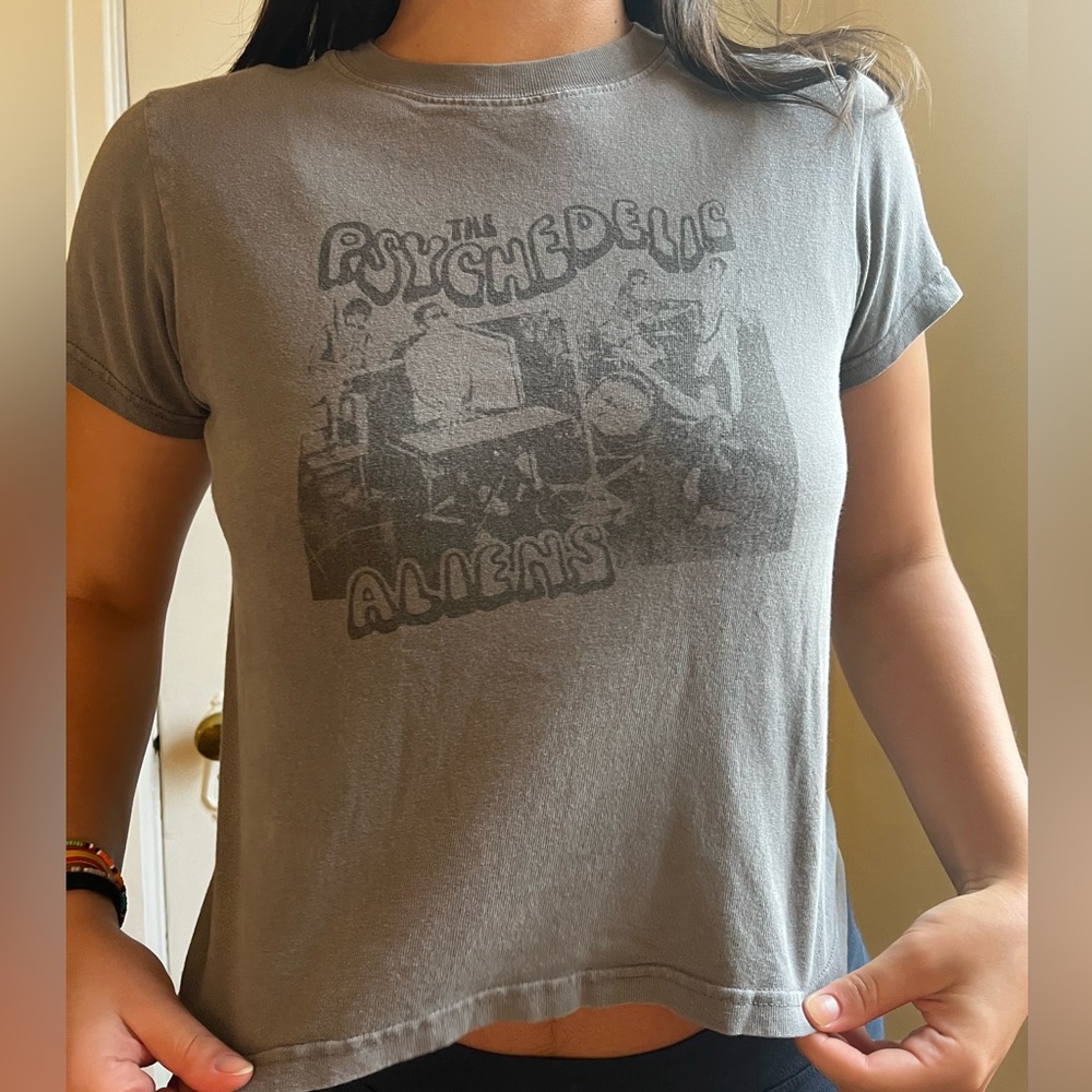 Brandy Melville graphic baby tee